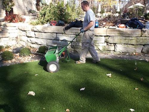 artificial-grass-installer